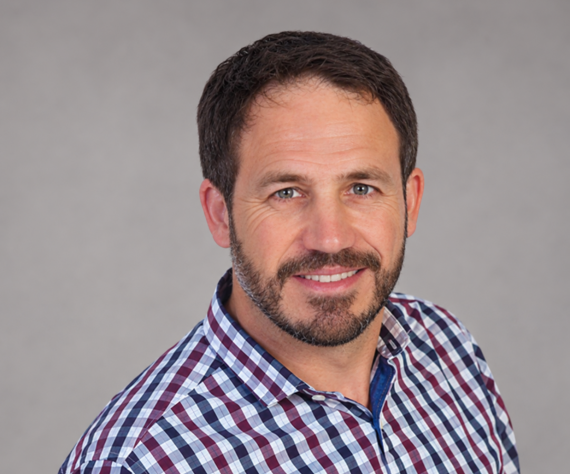 <em>Steeve</em> Larivi�re, P. Eng., Chief Executive Officer - Estern Quebec