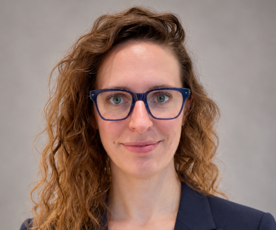 <em>Rose-Lyne</em> McCall, Ing., PMP, Directrice de projet - Ontario